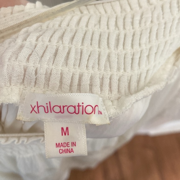 Xhilaration off the shoulder dress with embroidery! Worn twice, good condition - Picture 4 of 4